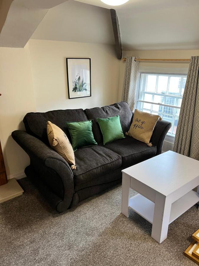 The Hideaway Holywell 1 Apartment Exterior photo