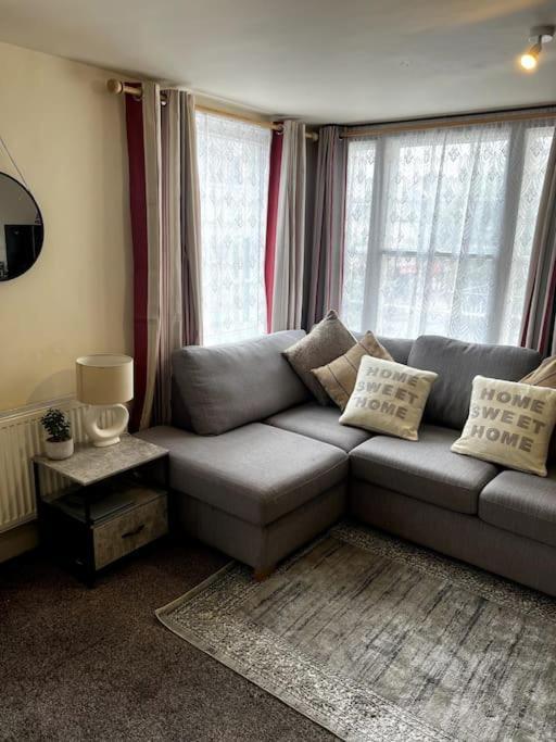 The Hideaway Holywell 1 Apartment Exterior photo